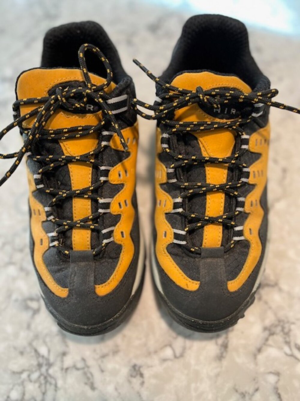 Nike Air Sneakers-Yellow/Black/White- size 7.5 to 8.5-Cushy Comfortable - Picture 7 of 7
